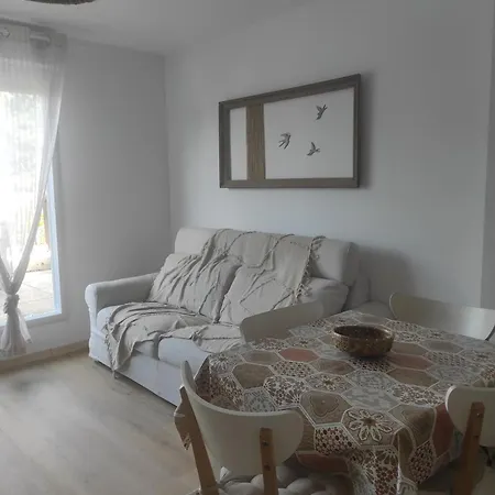 Duplex T3 Refait A Neuf Sur 2h30 De Paris Апартаменты